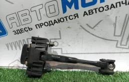 Ограничитель двери Volvo XC60 31217753 B6304T4