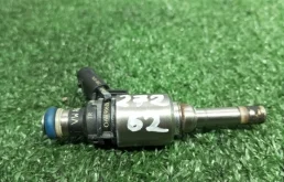Форсунка топливная Audi A4 06H906036H B8 CDH