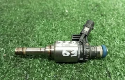 Форсунка топливная Audi A4 06H906036H B8 CDH