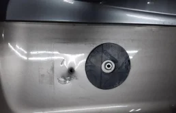 Дверь багажника для Nissan Note 2006 года на фотографиях