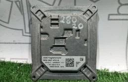 Блок розжига ксенона Audi A4 8K0907472A B8 CDN, левый