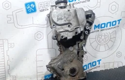 Крышка ГБЦ передняя Volkswagen Golf 03C109211 MK6 BMY