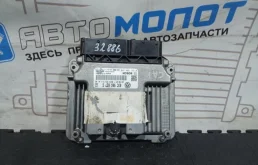 Блок управления двигателем Volkswagen Golf 03C906027G 5K5 CAV