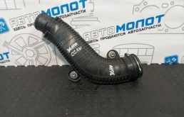 Патрубок интеркулера Volkswagen Tiguan 1K0145840R 5N1 CAW