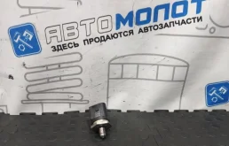Датчик давления топлива Audi A4 06J906051B 8K5 CDN