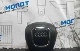 Подушка безопасности в рулевое колесо Audi A4 8K0880201 8K5 CDNC
