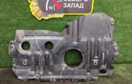Защита двигателя Toyota Corolla 2013 5140802050 180 1ZRFE