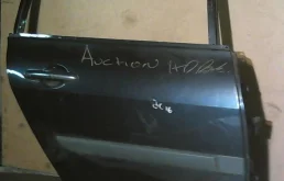 Дверь задняя правая Renault Megane 7751475037 2, задняя правая