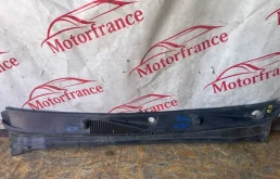 Жабо Nissan Pathfinder 2004-2013 66862EB400 R51
