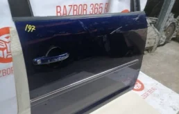 Двери для Volkswagen Touran 2007 года на фотографиях