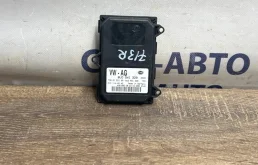 Блок управления фарой Volkswagen Touareg 8U0941329 NF 3.6