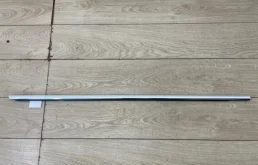 Накладка стекла двери VW Touareg 2 2010-2018 7P