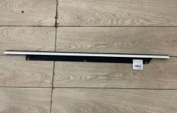 Накладка стекла двери Audi Q7 2007-2015 4L