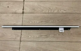 Накладка стекла двери Audi Q7 2007-2015 4L