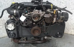 Двигатель Subaru Forester 2002-2008 10100BR590 EJ255