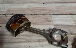 Поршень шатун Toyota RAV4 2010-2018 1320139205 3ZR-FAE