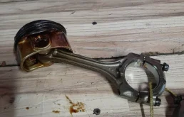 Поршень шатун Toyota RAV4 2010-2018 1320139205 3ZR-FAE