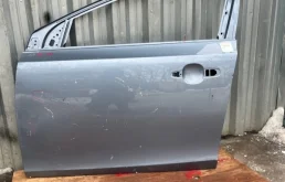 Дверь Volvo v40 2013-2019 32321018, передняя левая