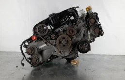 Двигатель Subaru Forester 2010-2015 10100CD630 FB20 2VVTI ЦЕНТР