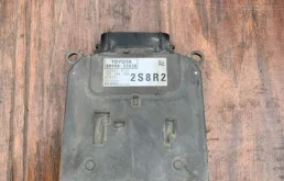 Блок розжига lеd фары Toyota Camry 2018-2023 8990733220 70, правый