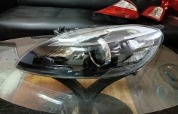 Фара ксенон Volvo v40 2013-2020 31283334, левая
