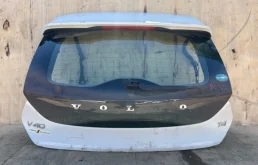 Крышка багажника Volvo v40 2013-2020 31457727