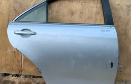 Дверь Toyota Camry 2006-2011 6700333161 40, задняя правая