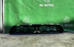 Решетка радиатора Mitsubishi ASX 2010-2020 6402A318, передняя