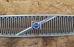 Решетка радиатора Volvo V70 2003 8659875