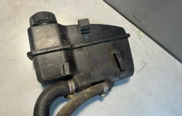 Бачок гидроусилителя руля Volvo S60 2004 30645621 1 B5244S