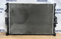 Радиатор охлаждения ДВС Volvo XC60 31368082 XC60