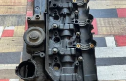 Крышка клапанная BMW 3-Series 7810584 F30 N47D20