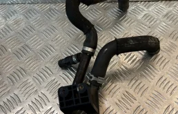 Патрубок системы охлаждения Land Rover Range Rover LR022730 L405 448DT