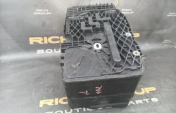Короб аккумулятора Land Rover Discovery Sport 2016 LR023753 L550 204 DTD