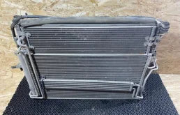 Кассета радиаторов Volkswagen Touareg 2009 7L