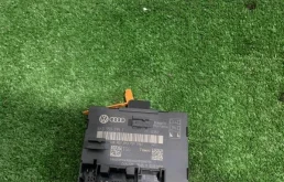 Блок управления дверьми Audi A4 Allroad 2011 8K0959795F B8 CDN