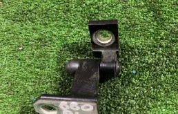 Петля двери задней левой верхняя volkswagen Passat 2008 3C4833401D B6 BZB