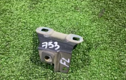 Кронштейн крыла BMW 5 2012 41357207203 F10 N20B20B, передний левый