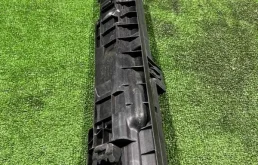 Кронштейн радиатора правый BMW X1 2011 17107524914 E84 N52B30A