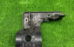 Крюк замка капота Audi A3 2007 8P0823480 8P BZB