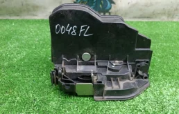 Замок двери передней левой BMW X3 2006 51217202145 E83 N52B30AF