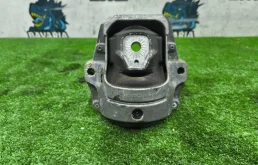 Подушка двигателя Audi A4 2012 8R0199381AL B8 CDN, правая