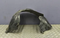 Подкрылок передний левый Audi A3 2008 8P0821171G 8P CCZ, задний
