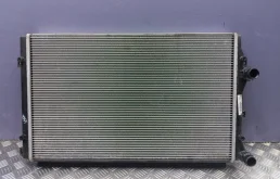 Радиатор основной Audi A3 2007 1K0121251AT 8P BZB