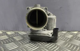 Заслонка дроссельная volkswagen Tiguan 2009 06F133062J 5N1 CAWA