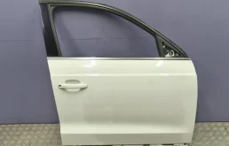 Дверь передняя правая Audi Q3 2014 8U0831052B 8UB CCZ