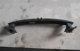 Усилитель бампера переднего Volkswagen Golf Golf V (1K) 2004-2009 2006 1,6 i Бензин МКПП Хэтчбек.