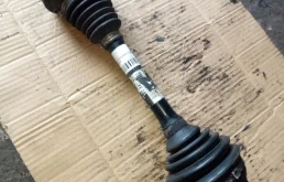 Полуось передняя левая (приводной вал, ШРУС) Volkswagen Touran Touran I (1T) 2003-2006 2005 2,0 TDi Дизель МКПП 6ст. Минивэн.