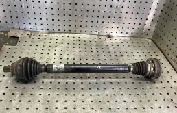 Полуось передняя правая (приводной вал, ШРУС) Volkswagen Golf Golf V (1K) 2004-2009 2007 1,4 TSi Бензин Робот Хэтчбек.
