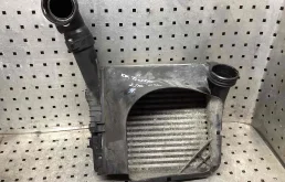 Интеркулер Volkswagen Touareg Touareg I (7L) 2002-2006 2004 2,5 TDi Дизель АКПП Внедорожник.